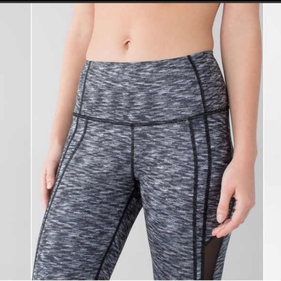 Lululemon Drop It Like It's Hot Crop Mesh Heathered Capri Leggings - Picture 3 of 7